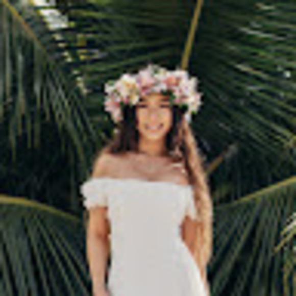 Meet your Posher, Miya - Picture 1 of 1